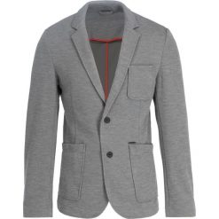 Marynarka Guess M93N19 WBSW0. Niebieskie marynarki męskie Guess, xxl, z aplikacjami, z poliesteru, casualowe. W wyprzedaży za 309,00 zł.