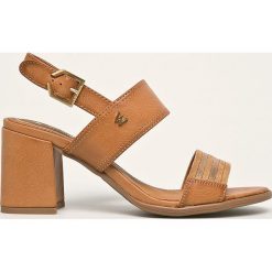 Wrangler - Sandały. Żółte sandały damskie Wrangler, bez wzorów, z gumy, bez obcasa, na obcasie, na klamry. Za 269,90 zł.