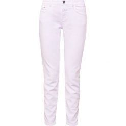 CLOSED BAKER Jeansy Slim Fit white. Białe rurki damskie CLOSED, z elastanu. Za 709,00 zł.
