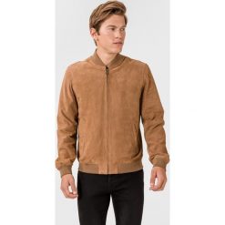 Trussardi Jeans Kurtka Brązowy. Pomarańczowe płaszcze męskie Trussardi Jeans, na wiosnę, xl, bez wzorów, z jeansu, bez kaptura. Za 1791,95 zł.