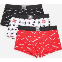 Bawełniane bokserki z Johnnym Bravo 3 pack - Czerwony. Czerwone bokserki męskie Reserved, bez wzorów, z bawełny. Za 69,99 zł.