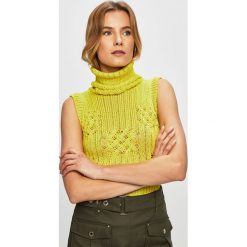 Guess Jeans - Sweter. Żółte swetry damskie Guess Jeans, s, z aplikacjami, z poliesteru, bez rękawów, bez kaptura. W wyprzedaży za 239,90 zł.