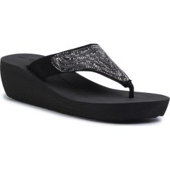 Japonki GIOSEPPO - Beadnell 59891 Black. Czarne klapki damskie Gioseppo, z aplikacjami, z tworzywa sztucznego, bez obcasa, na obcasie. Za 159,00 zł.