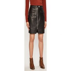 Vero Moda - Spódnica. Czarne spódniczki damskie Vero Moda, na co dzień, s, bez wzorów, ze skóry, z podwyższonym stanem, maxi, proste. W wyprzedaży za 89,90 zł.
