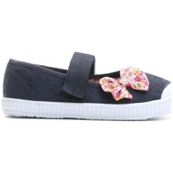 Czarne Tenisówki Keep Moving On. Czarne trampki dziewczęce Born2be, z materiału. Za 14,99 zł.