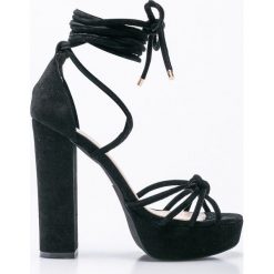 Public Desire - Sandały. Czarne sandały damskie marki Public Desire, z gumy, na obcasie, na sznurówki. W wyprzedaży za 59,90 zł.