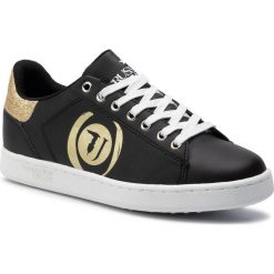 Sneakersy TRUSSARDI JEANS - 79A00423 K316. Czarne półbuty damskie Trussardi Jeans, bez wzorów, z jeansu, bez obcasa, na płaskiej podeszwie, bez zapięcia. Za 429,00 zł.