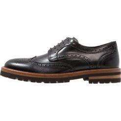Florsheim RICHARDS Oksfordki black. Czarne półbuty męskie marki Florsheim, bez wzorów, ze skóry, na sznurówki. Za 789,00 zł.