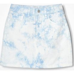 Bawełniana spódnica mini z efektem tie-dye - Niebieski. Niebieskie spódniczki damskie Reserved, bez wzorów, z bawełny, mini. W wyprzedaży za 29,99 zł.