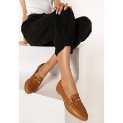 Camelowe Mokasyny Elimenise. Brązowe mokasyny damskie Born2be, eleganckie. Za 89,99 zł.