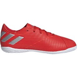 Buty piłkarskie adidas Nemeziz 19.4 In Jr F99938. Czerwone buty sportowe męskie Adidas, z gumy, bez zapięcia, do piłki nożnej. W wyprzedaży za 209,00 zł.