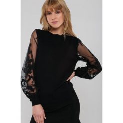 Czarna Bluzka Phatter. Czarne bluzki damskie Renee, s, bez wzorów, casualowe, bez rękawów, bez kaptura. Za 119,99 zł.
