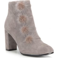Buty damskie. Szare botki damskie Wittchen, na zimę, ze skóry, eleganckie, bez obcasa, bez zapięcia. W wyprzedaży za 305,91 zł.