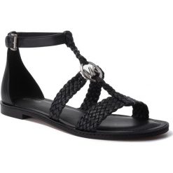 Sandały MICHAEL MICHAEL KORS - Piper Flat Sandal 40T9PIFA1L Black. Czarne klapki damskie MICHAEL Michael Kors, bez wzorów, ze skóry, bez obcasa, na obcasie. Za 699,00 zł.
