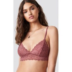 NA-KD Lingerie Biustonosz basic z kwiatową koronką - Pink. Czarne biustonosze koronkowe marki Reserved, w koronkowe wzory. Za 60,95 zł.