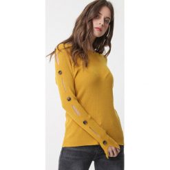 Żółty Sweter Heeley. Żółte swetry damskie Born2be, s, bez wzorów, z dzianiny, bez rękawów, długie, bez kaptura. Za 99,99 zł.