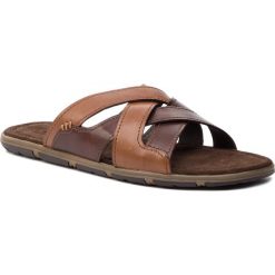 Klapki LASOCKI FOR MEN MB-18011-01. Pomarańczowe kapcie męskie Lasocki For Men, bez wzorów, ze skóry. Za 99,99 zł.