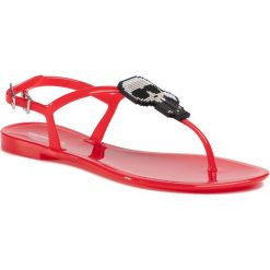 Sandały KARL LAGERFELD - KL80060 Red Rubber. Czerwone klapki damskie KARL LAGERFELD, bez wzorów, z tworzywa sztucznego, bez obcasa, na obcasie. W wyprzedaży za 309,00 zł.