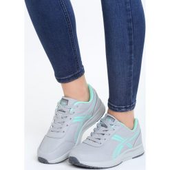 Szare Buty Sportowe Out Of Reach. Szare buty sportowe damskie marki Born2be, z aplikacjami, sportowe. Za 89,99 zł.