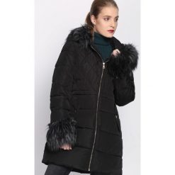 Czarna Kurtka Wellborn. Czarne kurtki damskie Born2be, na zimę, xl, bez wzorów, bez kaptura. Za 219,99 zł.