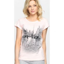 Różowy T-shirt Must Get Out. Różowe bluzki damskie Born2be, l. Za 14,99 zł.
