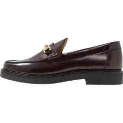 GANT KELLY Półbuty wsuwane port red. Szare półbuty damskie skórzane marki GANT. Za 659,00 zł.
