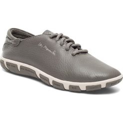 Skórzane sneakersy "Jazaru" w kolorze szarym. Szare trampki i tenisówki damskie TBS. W wyprzedaży za 149,95 zł.