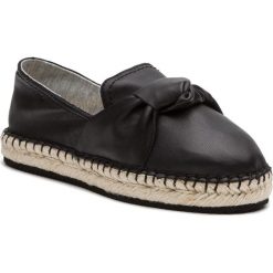Espadryle MARC O'POLO - 903 15153804 135 Black 990. Czarne espadryle damskie Marc O'Polo, na co dzień, bez wzorów, ze skóry, bez obcasa, na płaskiej podeszwie, bez zapięcia. Za 439,00 zł.