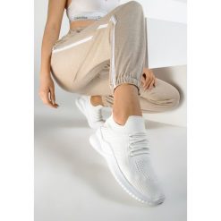 Białe Buty Sportowe Steem. Białe buty sportowe damskie Renee, bez wzorów, sportowe. Za 79,99 zł.