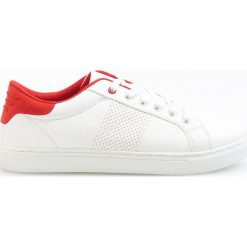 Sportowe buty - Biały. Białe buty sportowe damskie Reserved. W wyprzedaży za 39,99 zł.