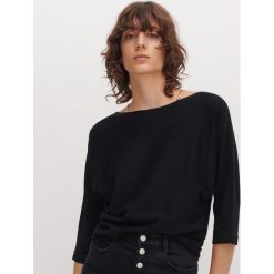 Sweter nietoperz - Czarny. Czarne swetry damskie Reserved, s, bez wzorów, bez rękawów, bez kaptura. Za 49,99 zł.