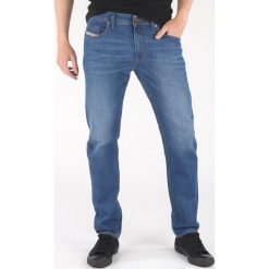 Diesel Thommer Dżinsy Niebieski. Niebieskie jeansy męskie Diesel. Za 654,95 zł.