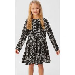 Mango Kids - Sukienka dziecięca Margaret 110-164 cm. Czarne sukienki dziewczęce Mango Kids, w kwiaty, z wiskozy, z długim rękawem, długie, maxi, rozkloszowane. W wyprzedaży za 69,90 zł.