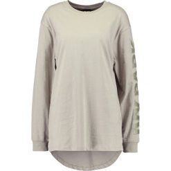 Ivy Park SLEEVE LOGO Bluzka z długim rękawem laurel oak. Zielone bluzki damskie marki Ivy Park, m, z elastanu, sportowe, z długim rękawem. Za 149,00 zł.