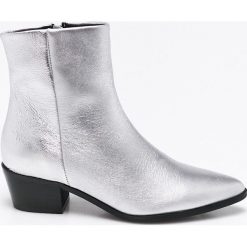 Pieces - Botki. Szare buty zimowe damskie Pieces, z materiału. W wyprzedaży za 199,90 zł.