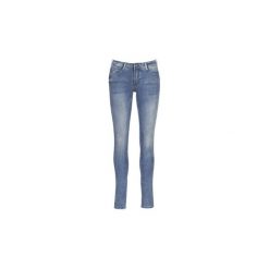 Jeansy slim fit Guess SPOUNO. Niebieskie jeansy damskie Guess, z aplikacjami, z jeansu. Za 261,80 zł.