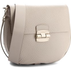 Torebka FURLA - Club 920241 B BHV1 QUB Vaniglia. Brązowe listonoszki damskie marki Furla. W wyprzedaży za 1249,00 zł.