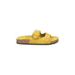 Sandały Coolway LUBBY. Żółte sandały damskie Coolway, bez wzorów, bez obcasa, bez zapięcia. Za 156,34 zł.