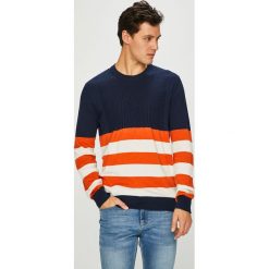 Pepe Jeans - Sweter. Niebieskie swetry męskie Pepe Jeans, m, bez wzorów, z bawełny, z okrągłym kołnierzem, bez kaptura. W wyprzedaży za 219,90 zł.