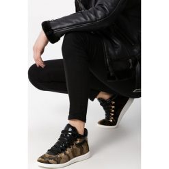 Moro Sneakersy Millington. Buty sportowe damskie Born2be, moro, z gumy, sportowe. Za 99,99 zł.