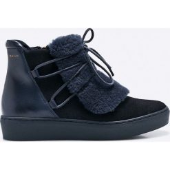 Gant - Botki. Czarne buty zimowe damskie marki GANT, z materiału, z okrągłym noskiem. W wyprzedaży za 299,90 zł.