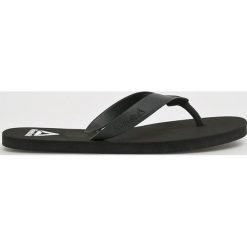 Reebok - Japonki. Czarne klapki damskie Reebok, bez wzorów, z materiału, bez obcasa, na obcasie. W wyprzedaży za 39,90 zł.