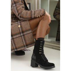 Czarne Botki Antoinette. Czarne botki damskie Renee, z okrągłym noskiem, przed kolano, na wysokim obcasie, na obcasie, na sznurówki. Za 129,99 zł.