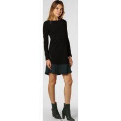 Robe Légère - Sukienka damska, czarny. Czarne sukienki damskie Robe Légère, s, bez wzorów, z kontrastowym kołnierzykiem, bez rękawów, mini. Za 549,95 zł.