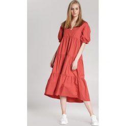 Koralowa Sukienka Schuyler. Różowe sukienki damskie Renee, s, krótkie, midi, rozkloszowane. Za 149,99 zł.