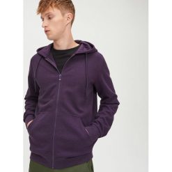 Bluza basic z kapturem - Fioletowy. Fioletowe bluzy męskie Cropp, s, bez wzorów, z kapturem, bez rękawów, z kapturem. Za 89,99 zł.