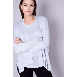Swetry damskie: Sweter w kolorze niebieskim