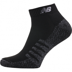 New Balance N7020230BLK. Pomarańczowe skarpetki męskie New Balance, bez wzorów, z elastanu. Za 39,99 zł.