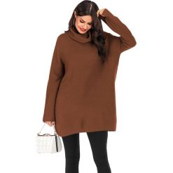 Sweter w kolorze brązowym. Pomarańczowe swetry damskie Swetry na chłodne dni, bez wzorów, ze splotem, bez rękawów, bez kaptura. W wyprzedaży za 139,95 zł.