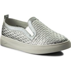Tenisówki NELLI BLU - CM170516-46 Srebrny. Szare trampki dziewczęce Nelli Blu, bez wzorów, z gumy, bez zapięcia. W wyprzedaży za 29,99 zł.